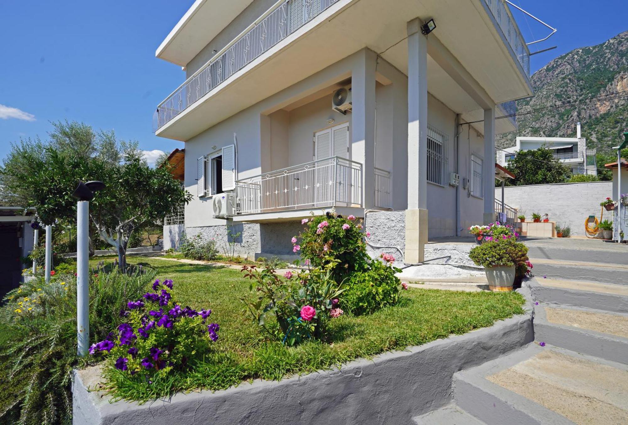 Kalimera Suite Kalamata Exterior photo